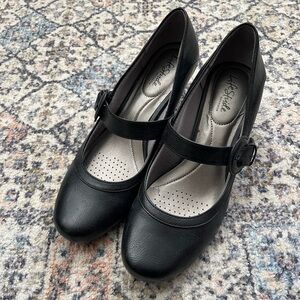 Life Stride Women's Rozz Black Mary Jane Heels